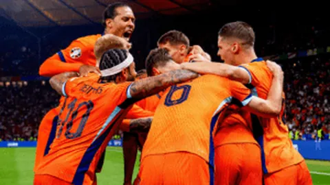 杀戮尖塔2玩家人数超50万激增近10倍于初代